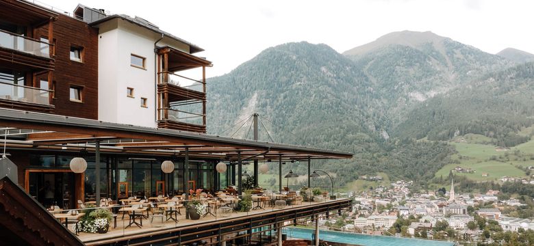 DAS.GOLDBERG: Alpine Spring Edition