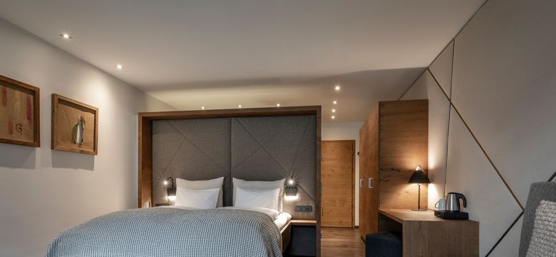 DAS.GOLDBERG: Studio M. image #1