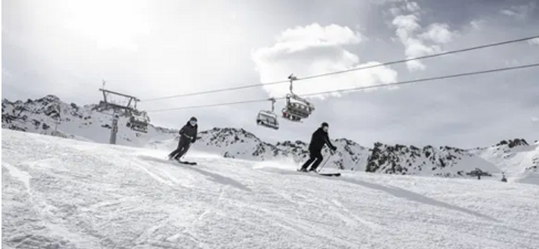 Ski & Wellnessresort Hotel Riml: Sun skiing 7 nights