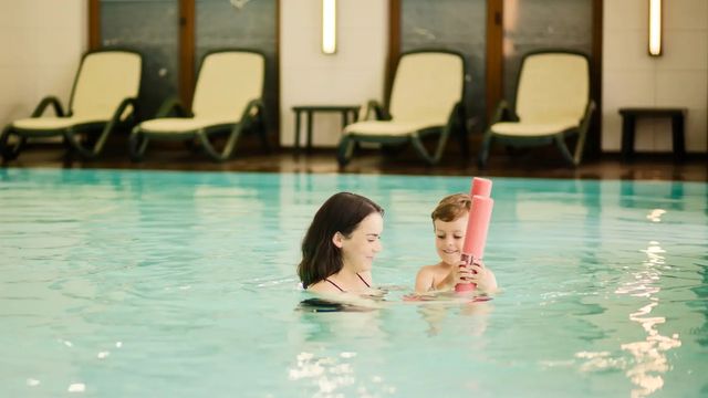 Seepferdchen-Woche - Spielend schwimmen lernen im Urlaub für Kinder ab 4 Jahren