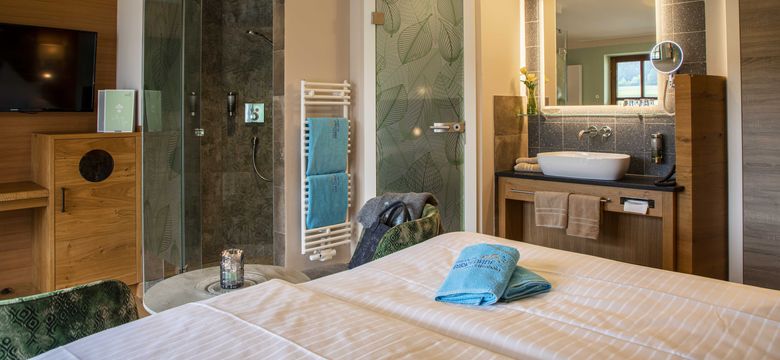 Spirit & SPA Birkenhof am Elfenhain: Doppelzimmer "CALEM" image #2
