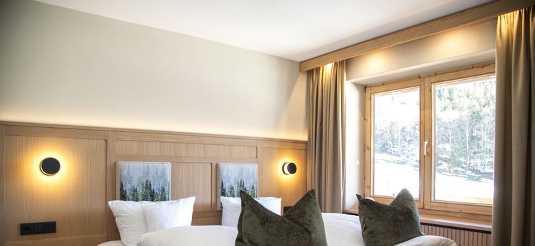 Berghotel Schlossanger Alp: ALPzimmer image #8
