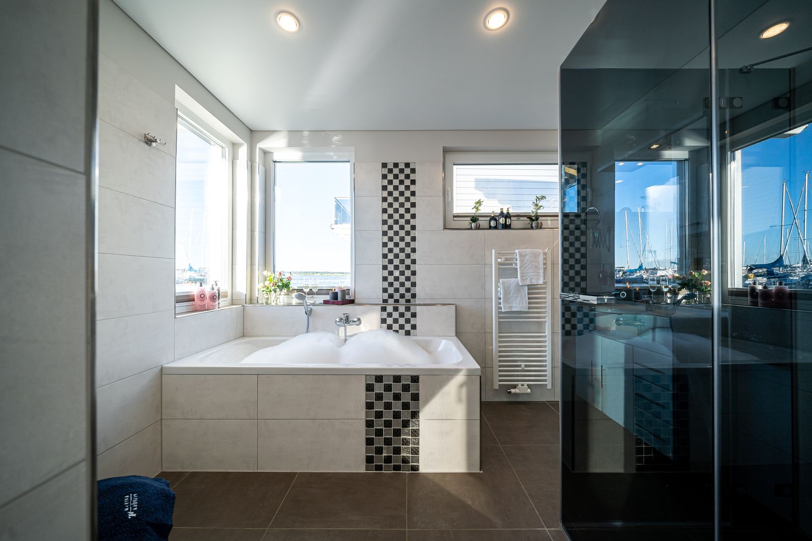 Float 105 Annea - #10