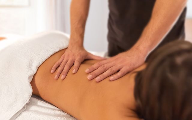 Klassische Massage Symbolfoto