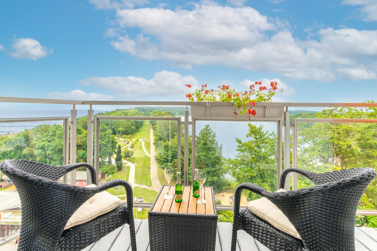 Komfort-Doppelzimmer Deluxe mit Balkon und Meerblick image 4 - Strandhotel Seerose