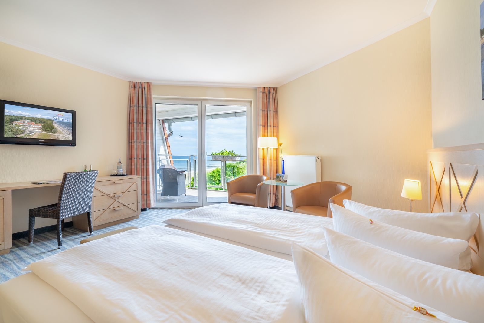 Komfort-Doppelzimmer mit Balkon & Meerblick image 1 - Strandhotel Seerose
