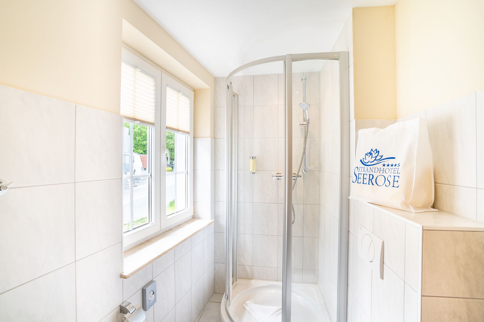 Ferienwohnung image 4 - Strandhotel Seerose