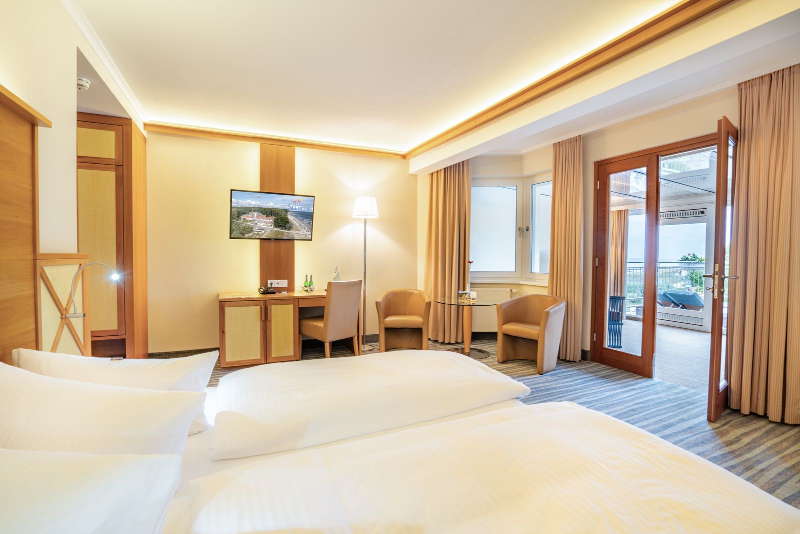 Suite 210 image 1 - Strandhotel Seerose