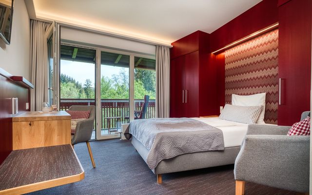 Einzelzimmer Komfort mit Balkon image 1 - Landhaus Hotel Sommerau GmbH