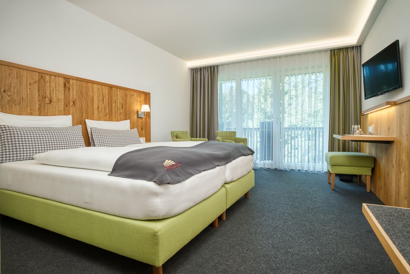 Doppelzimmer Komfort mit Terasse image 3 - Landhaus Hotel Sommerau GmbH