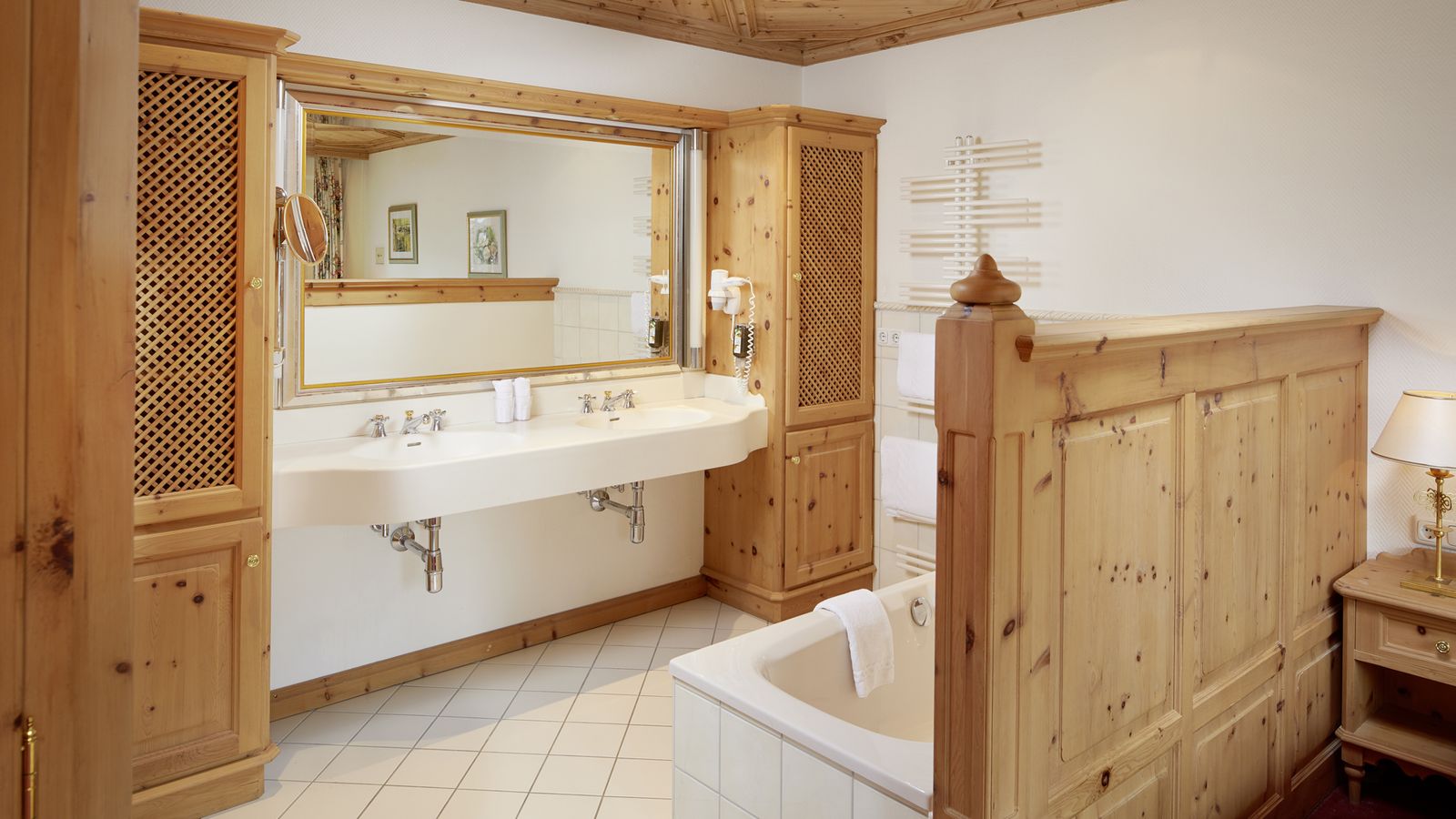 ALPENGAMS XXL image 3 - Familotel Zugspitze Hotel Tirolerhof