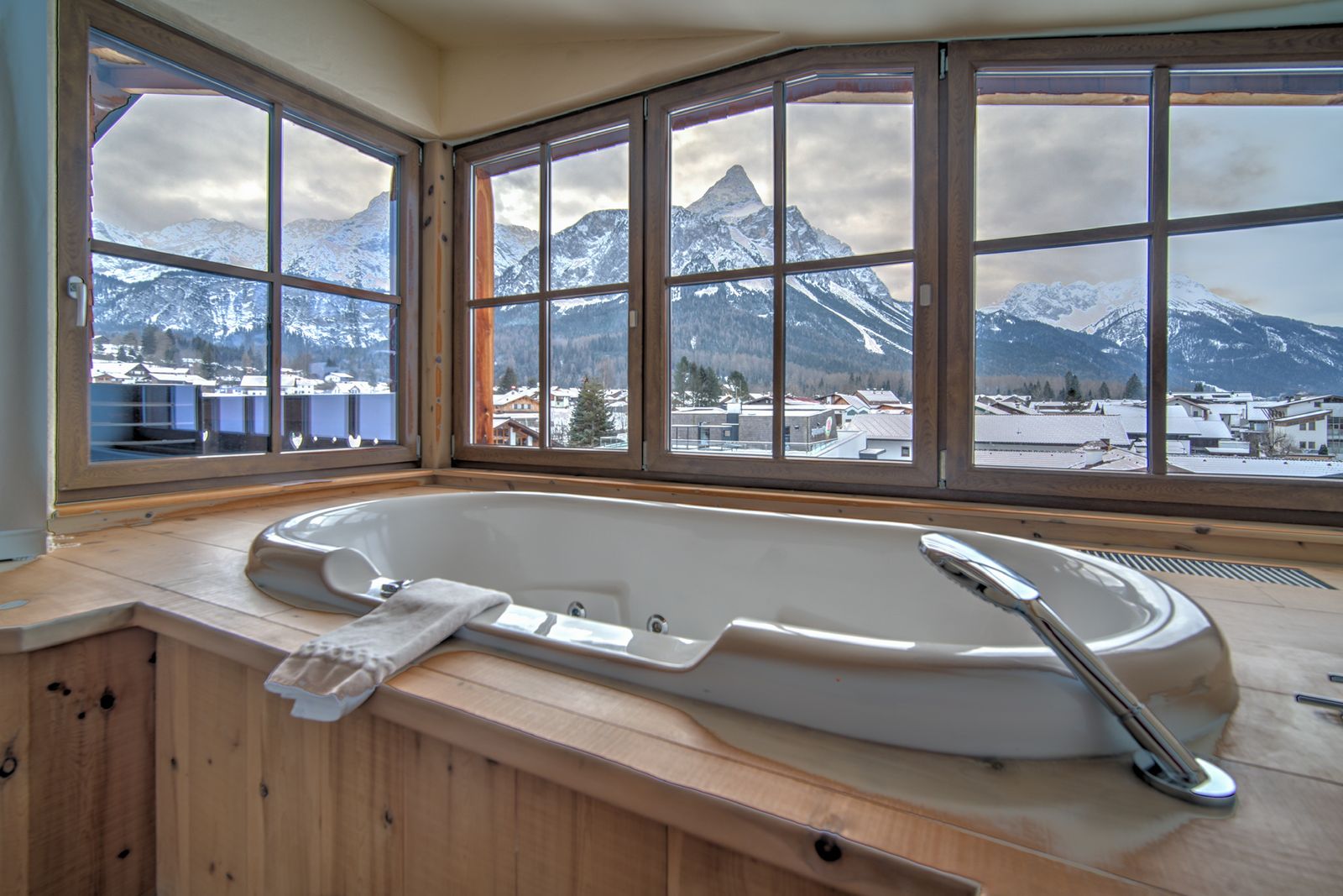 ZIRBEN image 2 - Familotel Zugspitze Hotel Tirolerhof