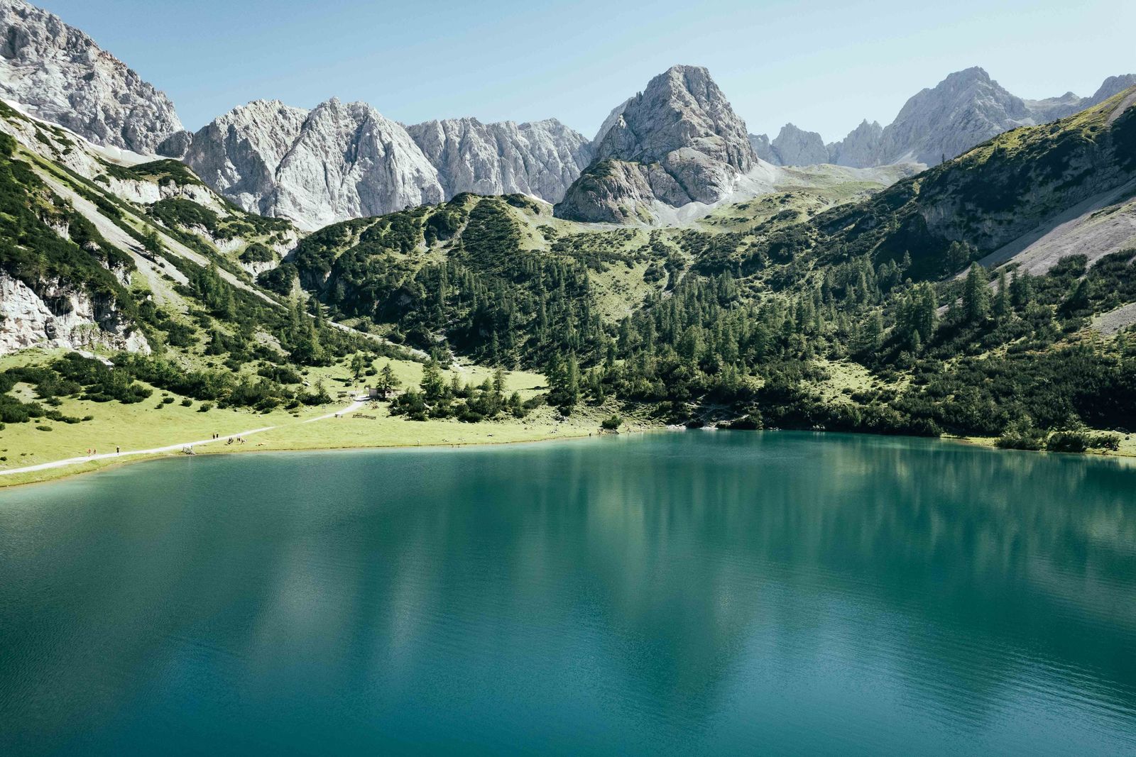 Familien Urlaubsglück in den Bergen image 3 - Familotel Zugspitze Hotel Tirolerhof