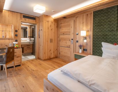 Natur- & Wellnesshotel Brunner Hof 4****S: naturZimmer "Holunderblüte" 24 m²