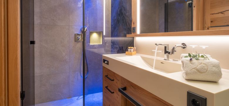 Natur- & Wellnesshotel Brunner Hof 4****S: naturZimmer "Morgenrot" 25 m² image #5