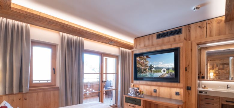 Natur- & Wellnesshotel Brunner Hof 4****S: naturZimmer "Morgenrot" 25 m² image #3