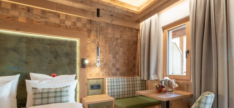 Natur- & Wellnesshotel Brunner Hof 4****S: naturZimmer "Heimattraum" 33 m² image #4