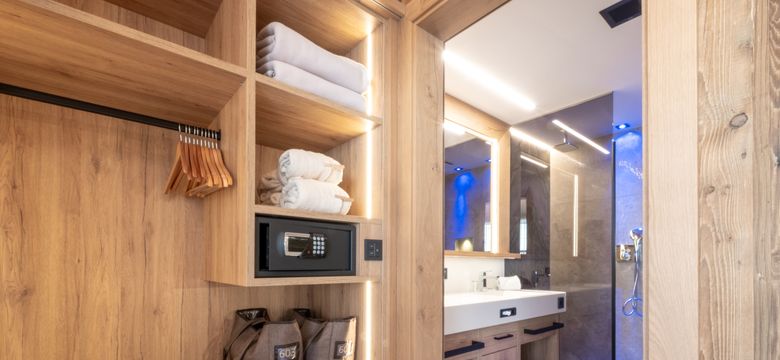 Natur- & Wellnesshotel Brunner Hof 4****S: naturZimmer "Heimattraum" 33 m² image #6