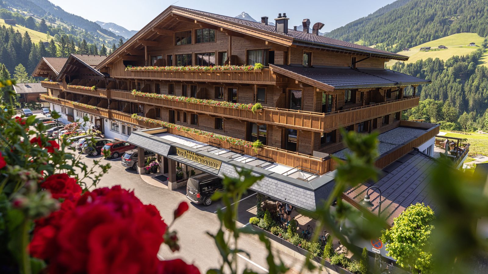 https://youtu.be/rIxNsp4XXuo - Mountain & Spa Resort Alpbacherhof