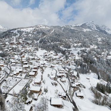 Innen Winter 32, Chalet "Zan Fleuron" in den Waadtländer Alpen, Gryon, Waadtländer Alpen, Waadt, Schweiz