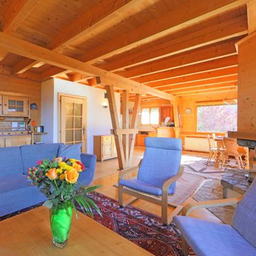 Innen Sommer 2, Chalet "Zan Fleuron" in den Waadtländer Alpen, Gryon, Waadtländer Alpen, Waadt, Schweiz