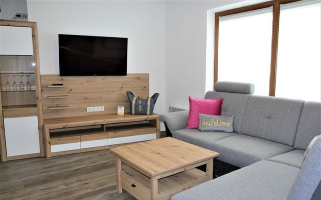 FeWo  im Nebenhaus (150m) image 2 - Familotel Pitztal Kinderhotel Stefan