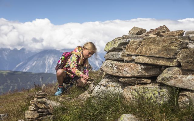 Familotel Pitztal Kinderhotel Stefan: Pfingstferien in Tirol - bis zu 2 Kinder unter 7 Jahre GRATIS