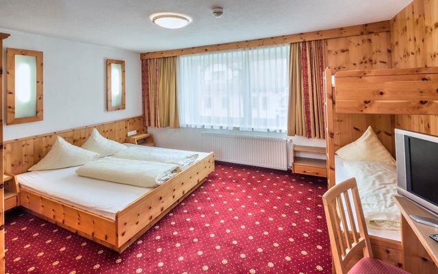 FS „Rotkäppchen“ image 2 - Familotel Pitztal Kinderhotel Stefan