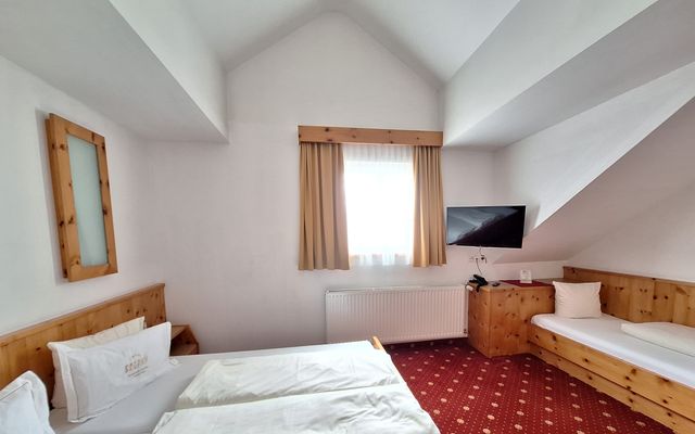 Unterkunft Zimmer/Appartement/Chalet: Dreibettzimmer „Yakari" | 20 qm - 1 Raum