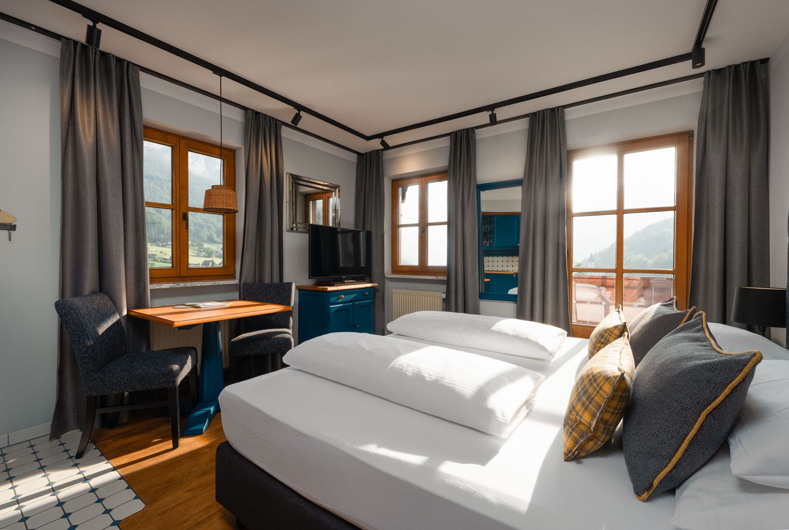 Doppelzimmer Seeblick image 1 - MONDI Hotel & Appartements am Grundlsee