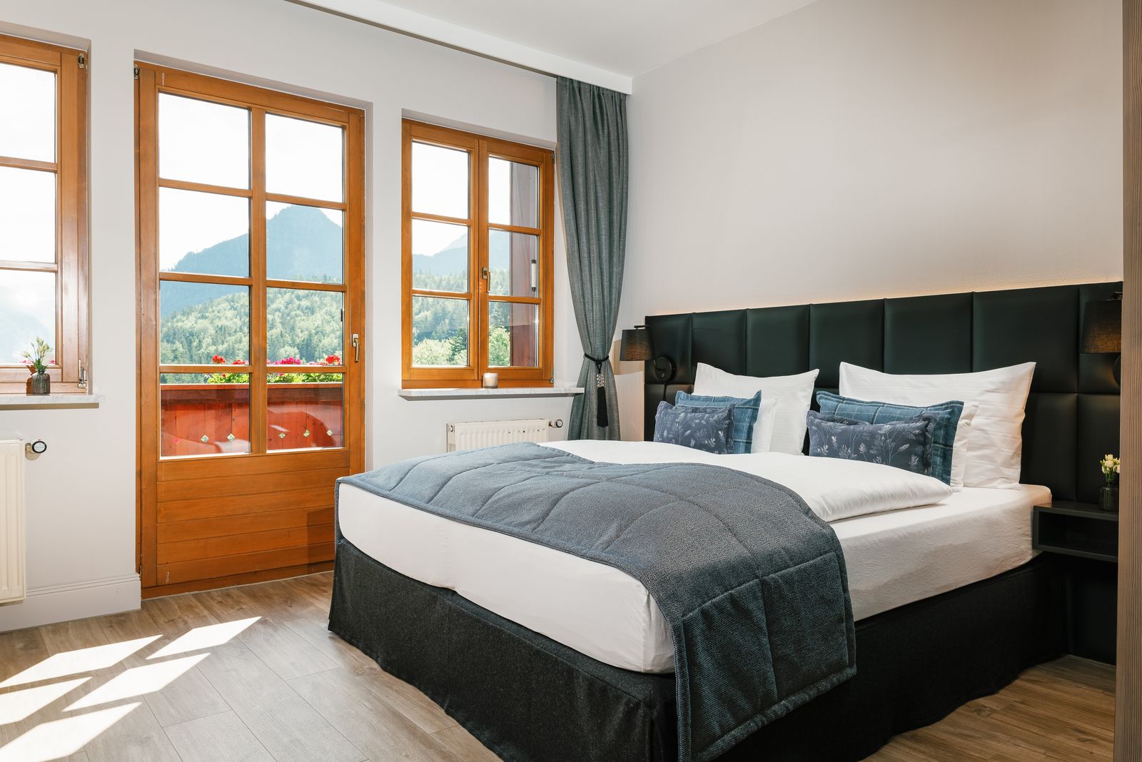 hotel-double room lake view image 4 - MONDI Hotel & Appartements am Grundlsee
