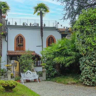Außen Sommer 3, Castello Torre, Lesa, Lago Maggiore, Piemont, Italien