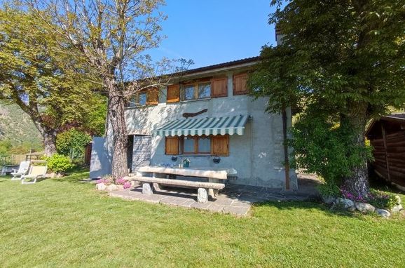 Außen Winter 1 - Hauptbild, Rustico Merlo, Porlezza, Luganer See, Lombardei, Italien