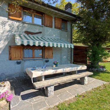 Außen Winter 3, Rustico Merlo, Porlezza, Luganer See, Lombardei, Italien