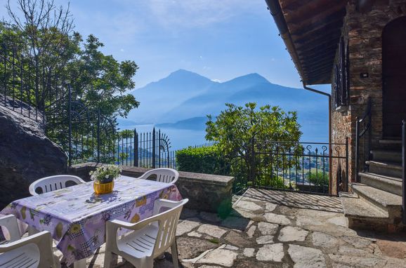 Außen Sommer 4, Villa Bellavista, Dongo, Comer See, Lombardei, Italien