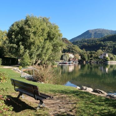 Außen Winter 34, Villa la Perla del Lago, Lago di Caldonazzo, Trentino, Trentino-Südtirol, Italien