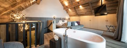 Hotel Gassner - Unterkunft - Baumhaus - Badewanne