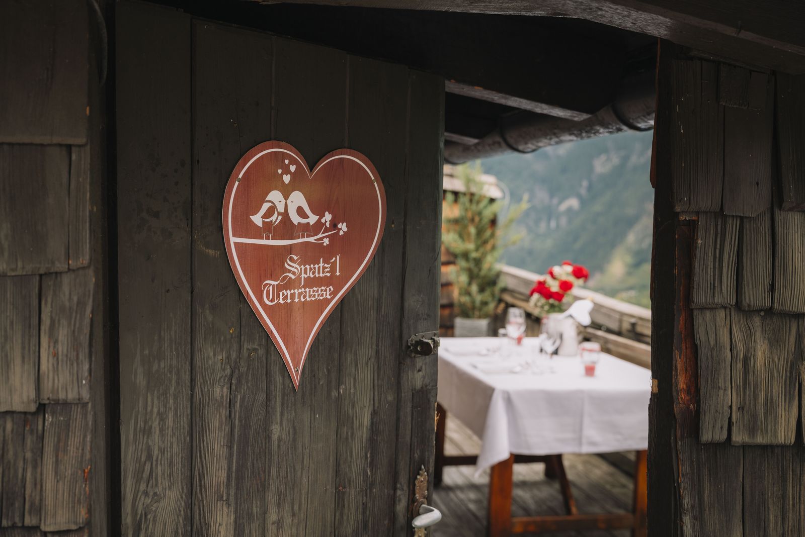 Alm romance for two image 1 - MONDI Bellevue Alm und Schiefe Alm Gastein
