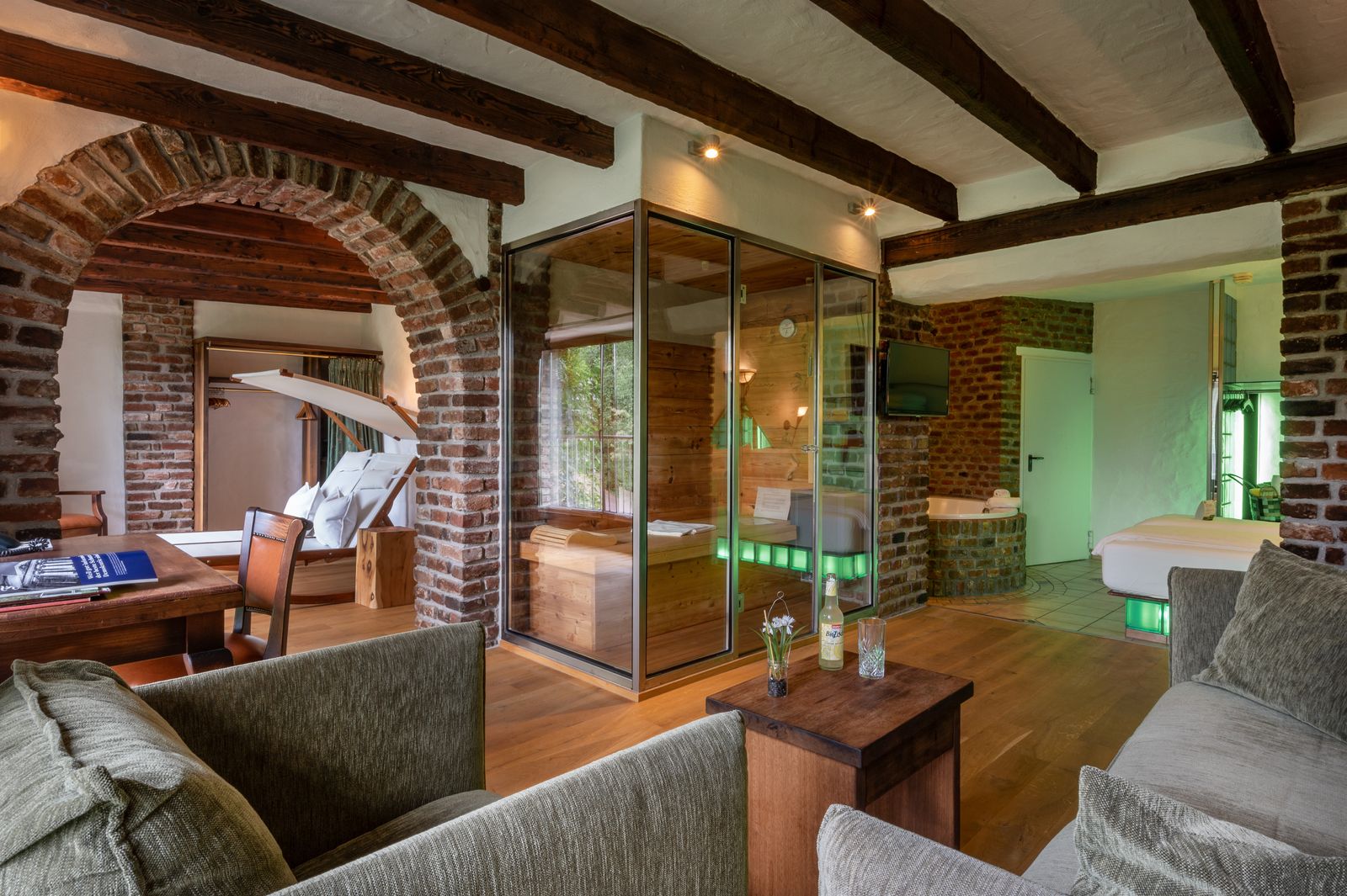 Grüne Wellness Suite image 4 - Land Gut Höhne