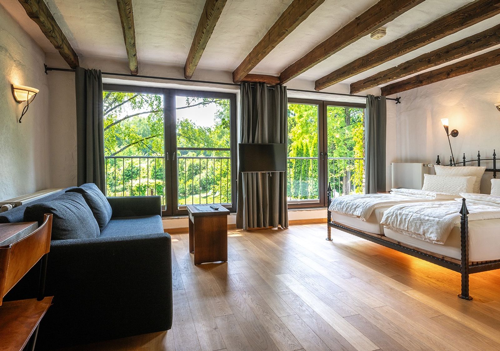 Gelbe Wellness Suite image 1 - Land Gut Höhne