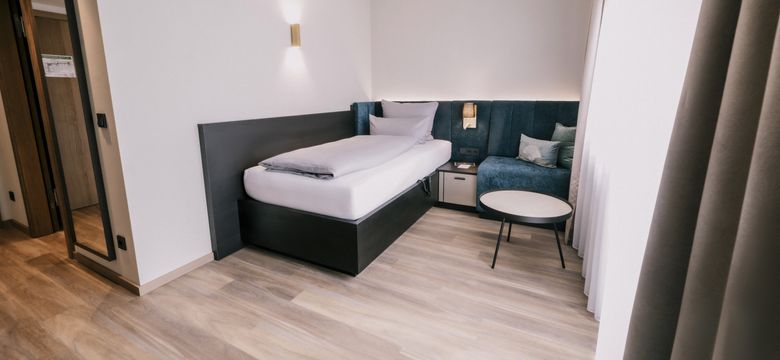 Holzapfel Wellness- und Thermenhotel: Comfort Einzelzimmer image #4