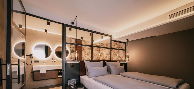 Holzapfel Wellness- und Thermenhotel: Suite Pinklady image #1