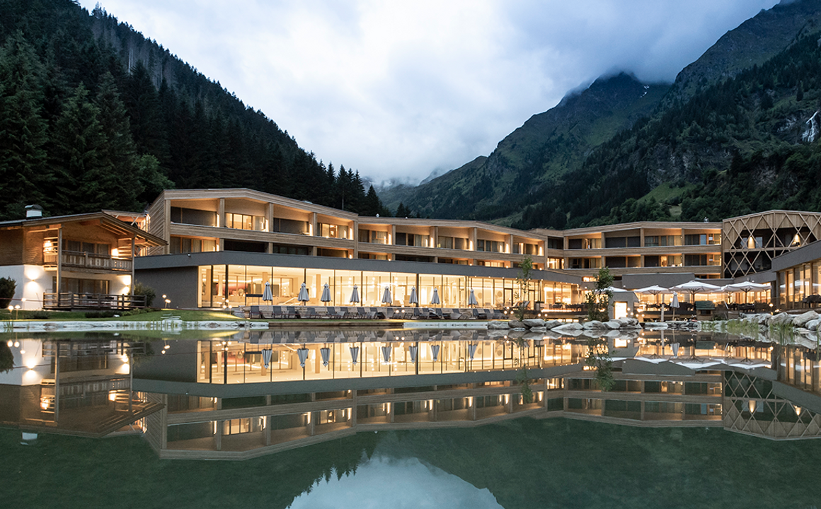Feuerstein Nature Family Resort in Brenner, Trentino-Südtirol, Italien - Bild #1
