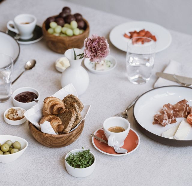 Reichhaltiges Frühstücksbuffet - Lindenhof Pure Luxury & Spa DolceVita Resort