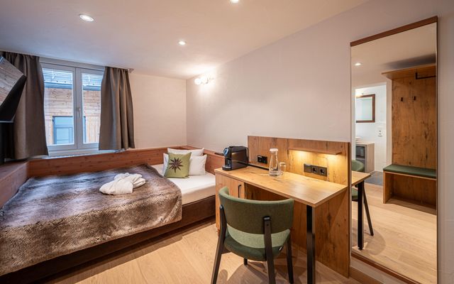 Hotel Zimmer: Alpin Einzelzimmer - AlpinLifestyleHotel Löwen & Strauss