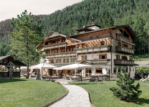 BIO HOTEL Aqua Bad Cortina: Außenansicht - Aqua Bad Cortina, Sankt Vigil in Enneberg, Dolomiten, Trentino-Südtirol, Italien