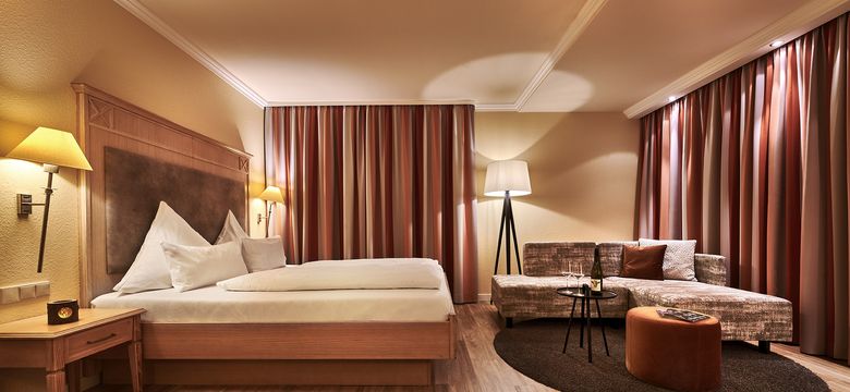 Hotel Kronelamm im Schwarzwald: Deluxe Doppelzimmer Katharinenplaisir im Haupthaus image #6