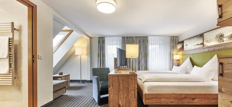 Hotel Kronelamm im Schwarzwald: Doppelzimmer Burgblick im Gästehaus (Nebengebäude) image #2