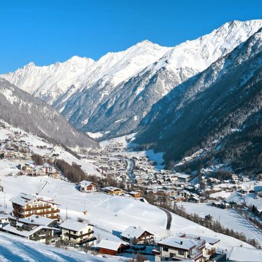 Inside Winter 42, Chalet Hannelore, Sölden, Ötztal, Tyrol, Austria