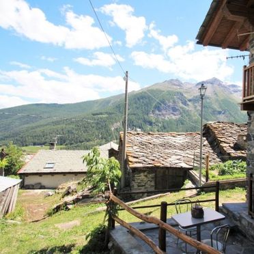 Outside Summer 4, Rustico Baulin, Avise, Aostatal, Aosta Valley, Italy